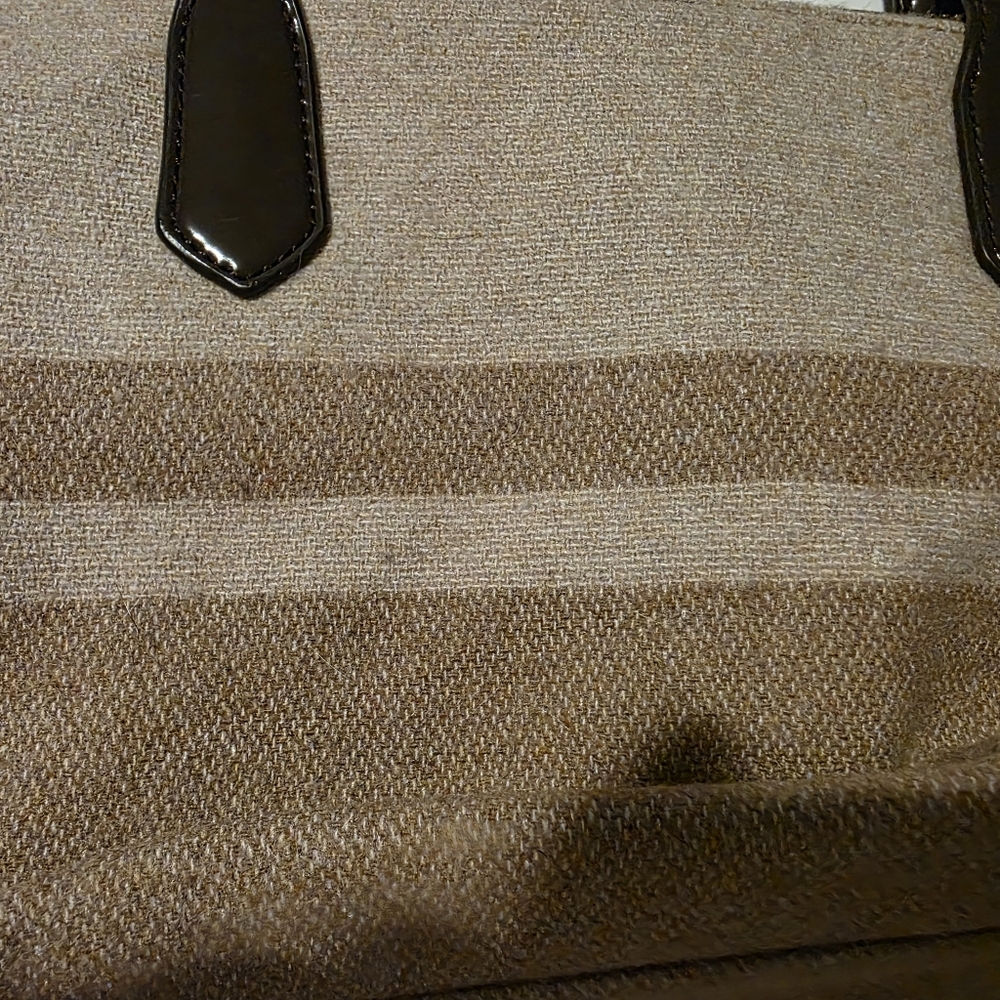 Coach Tan And Brown Tote With Red Bow - Picture 4 of 4
